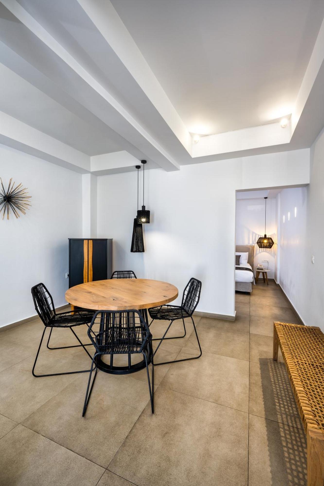 Callia Retreat Suites - Adults Only Фіра Екстер'єр фото